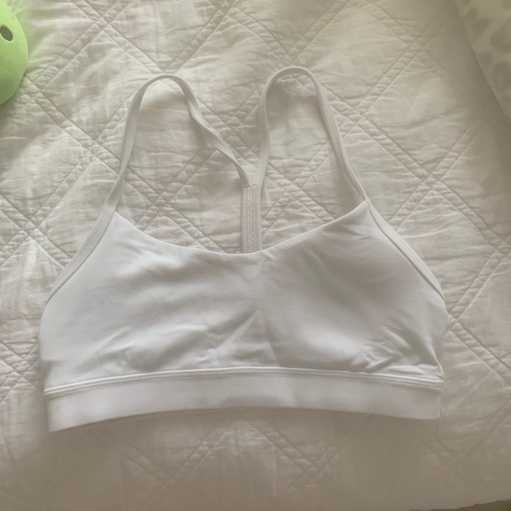 lululemon flow y sports bra
